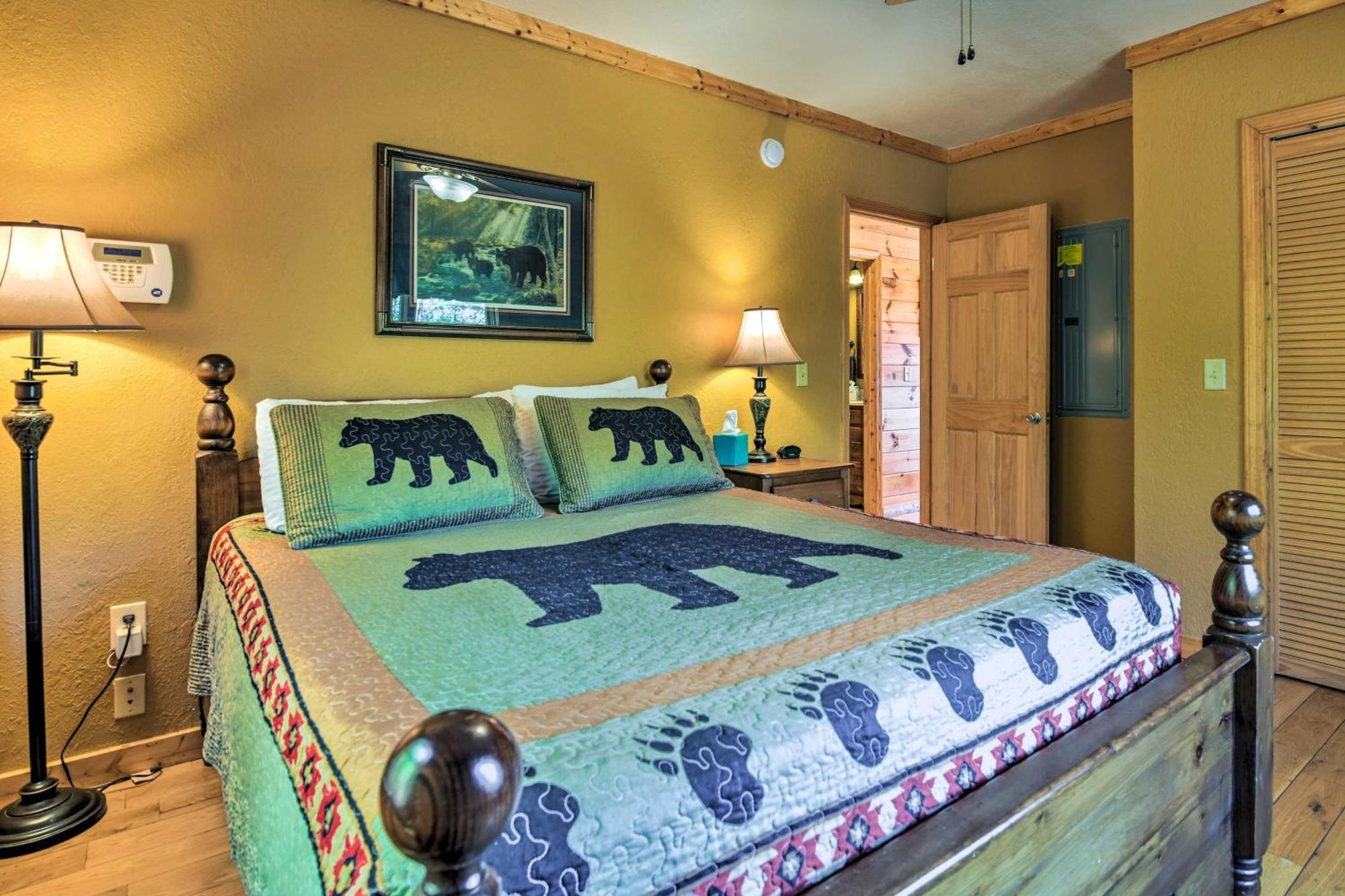 Bryson City Cabin Rental With Views And Hot Tub Exteriör bild