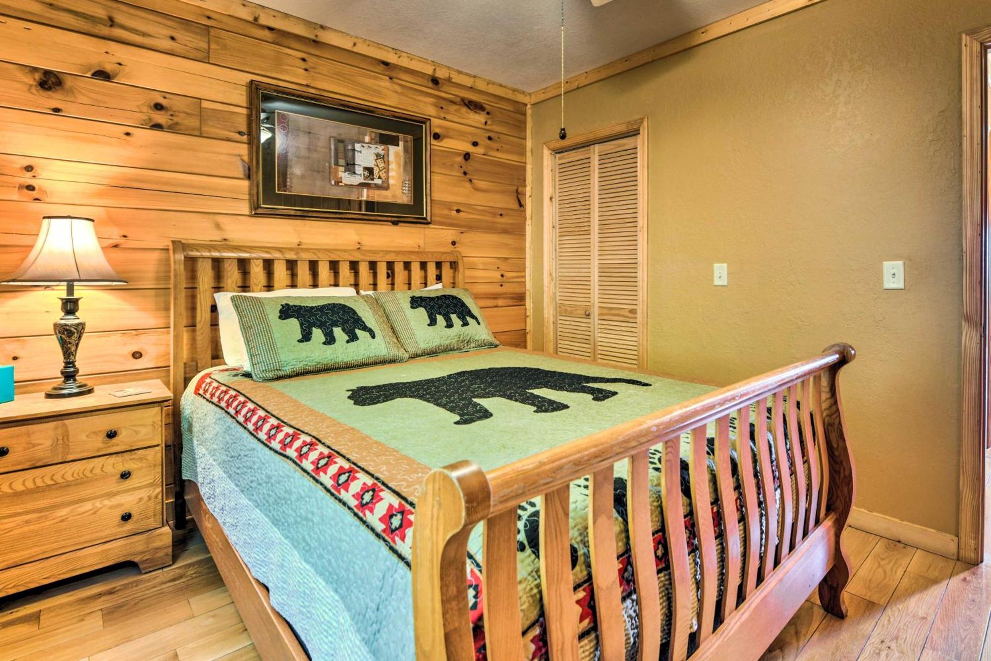 Bryson City Cabin Rental With Views And Hot Tub Exteriör bild